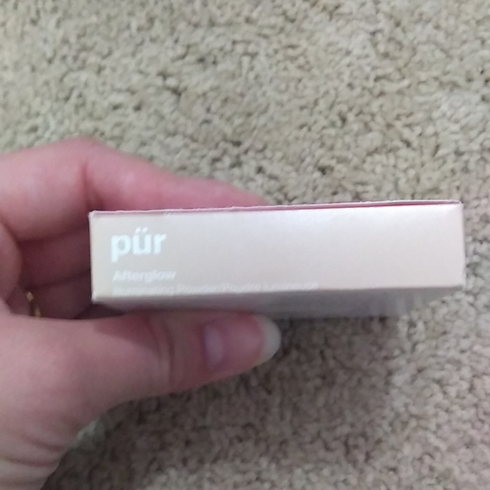 ❤️❤️ BNEW PUR AFTERGLOW ILLUMINATING POWDER ❤️❤️ - Picture 2 of 2